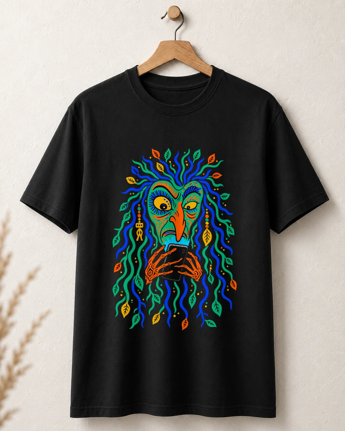 Tricou negru BUCLUC Muma Pădurii, grafică inspirată din folclor românesc
